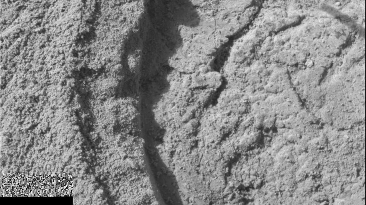 Opportunity Slices into the Surface of Mars